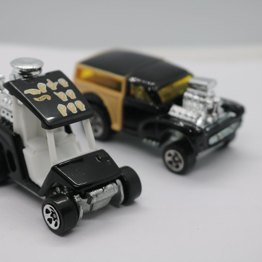 Hot Wheels lot of 2 MG Rover and Teed Off in excellent shape - Picture 2 of 4